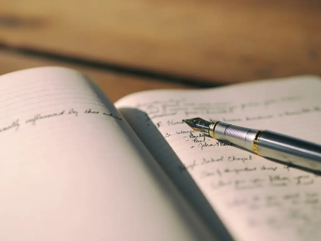 Cara Menulis Essay yang Baik & Benar: Struktur, Tahapan, dan Tips