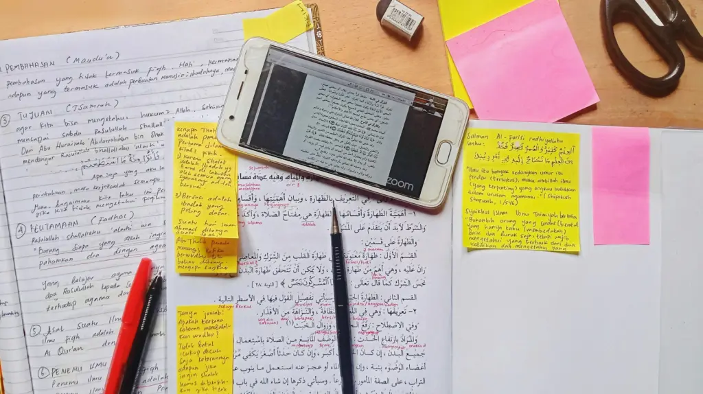 Cara Menulis Essay Argumentatif: Struktur, Tips, & Contoh Lengkap